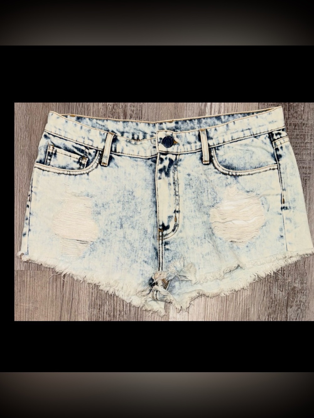 Women's Distressed Jean Shorts Size 30